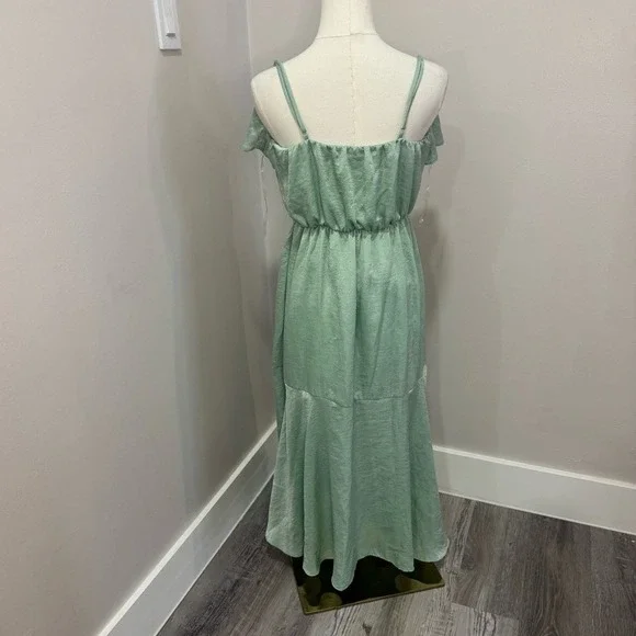 Everly Green Dress Large - Picture 7 of 9